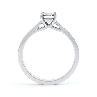 Oval Solitaire O1001