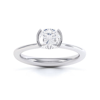 Round Solitaire R1018