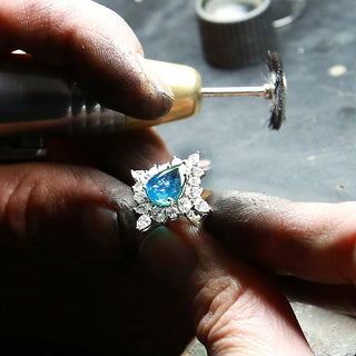 diamond engagement ring repair close up